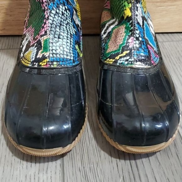 Chelsea Rain Boots Duck Multi Color Snake Skin Print Fleece Women's WOMANS 6 - Picture 5 of 12